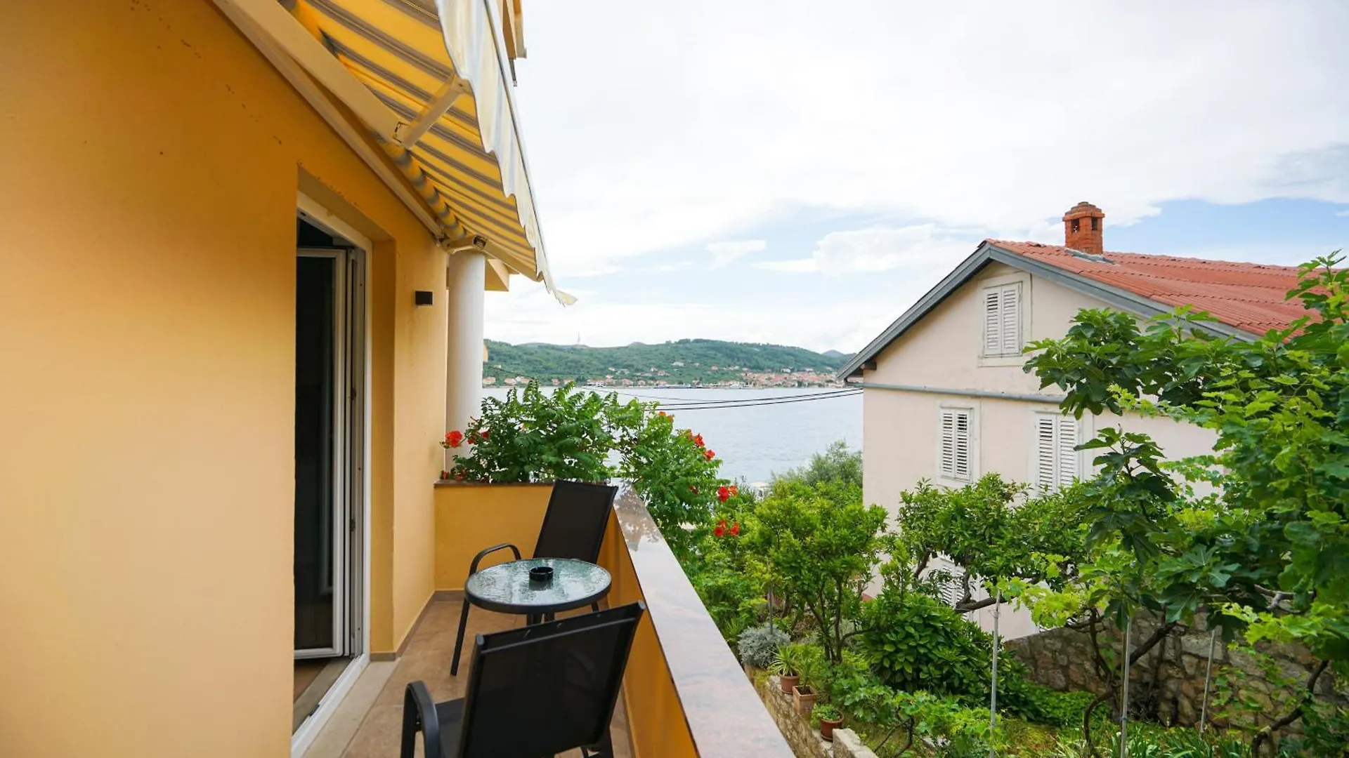 Apartments Osljak Preko