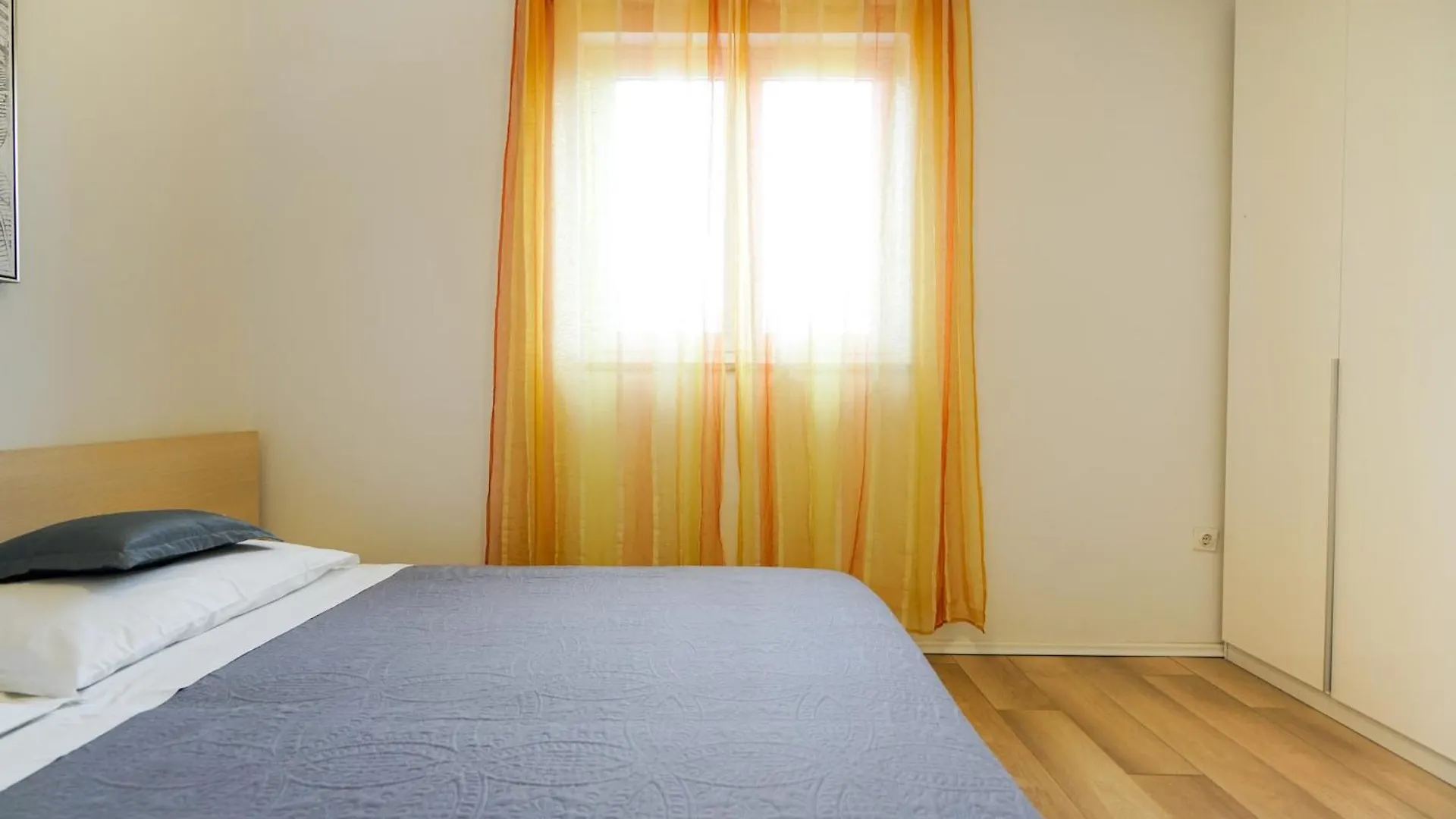 Apartments Osljak Preko