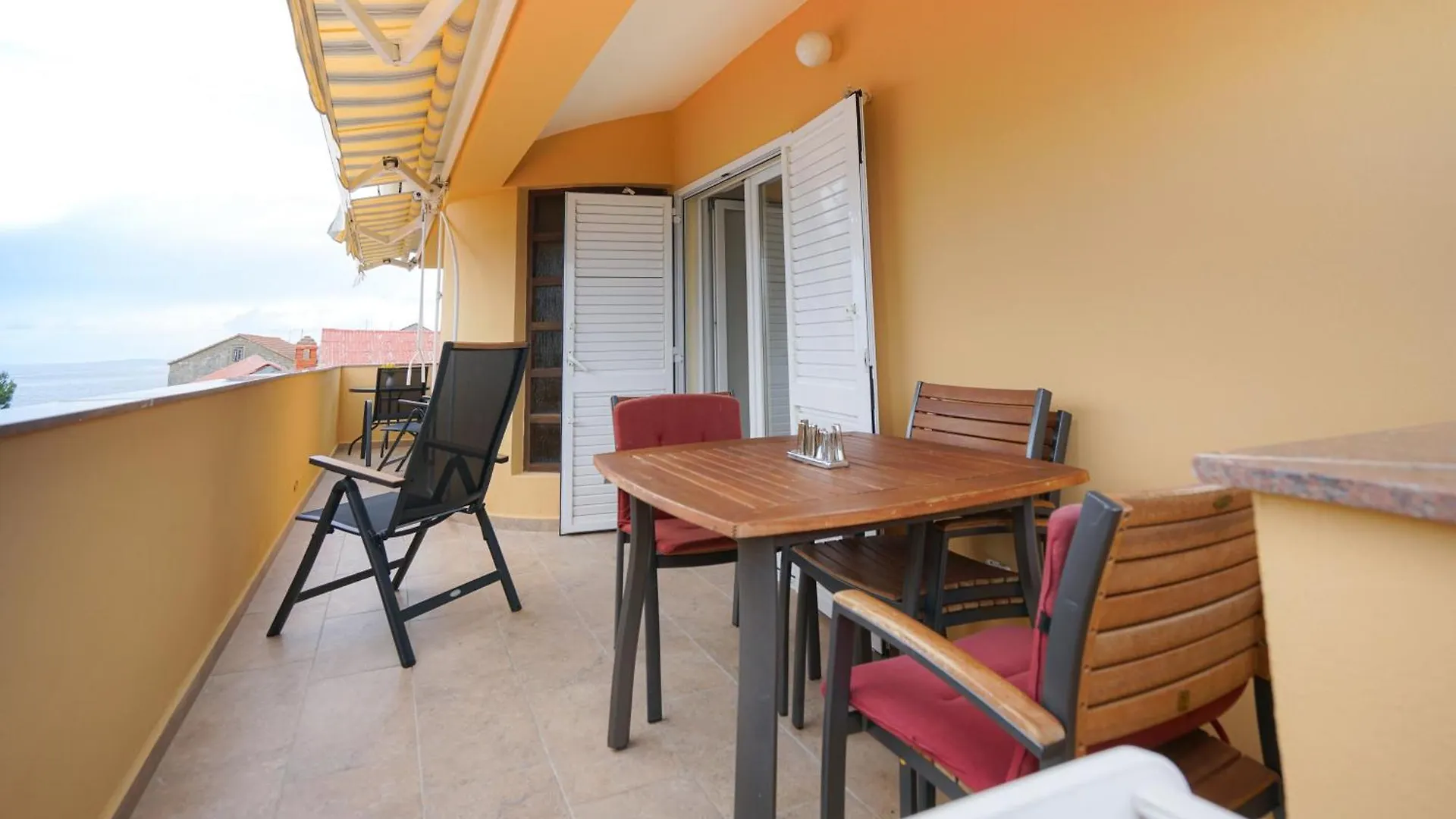 Apartments Osljak Preko